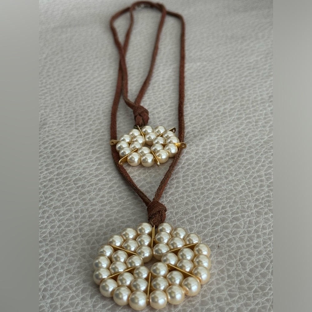 Necklace with pearls and sude cord set of 2 beautiful design